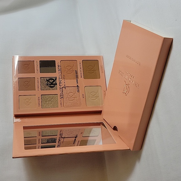 Kenia Ontiveros Beauty Glow and Go Kit - Picture 3 of 6